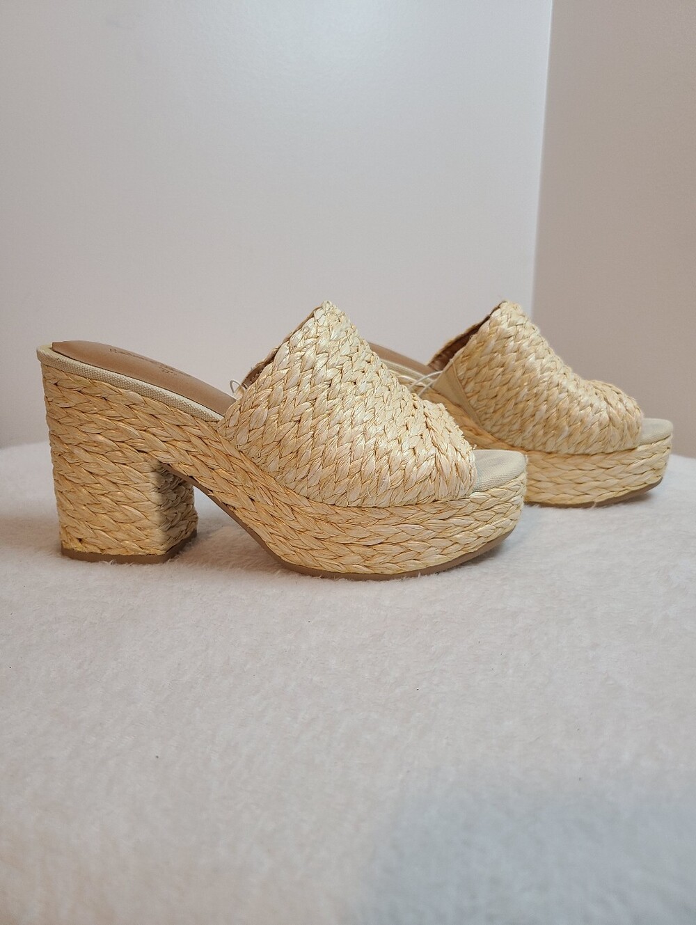 Universal Thread Nessa Raffia Straw Woven Platform Mule Heels Size 6.5